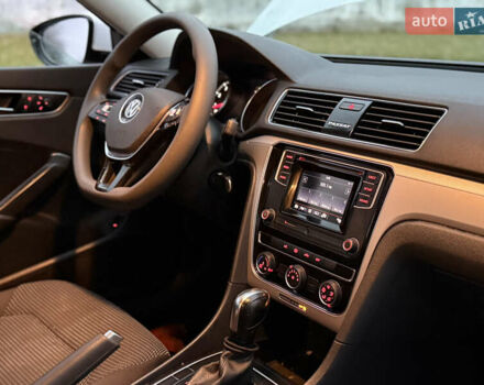 Белый Фольксваген Пассат, объемом двигателя 2 л и пробегом 273 тыс. км за 8300 $, фото 20 на Automoto.ua