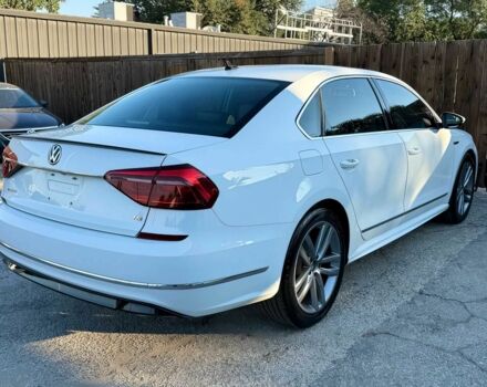 Белый Фольксваген Пассат, объемом двигателя 1.8 л и пробегом 53 тыс. км за 9800 $, фото 4 на Automoto.ua