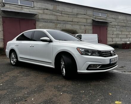 Белый Фольксваген Пассат, объемом двигателя 1.8 л и пробегом 185 тыс. км за 13000 $, фото 3 на Automoto.ua