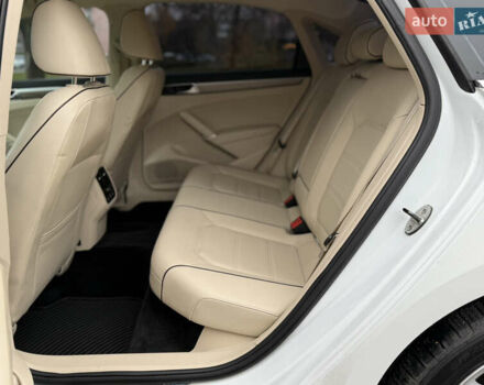 Белый Фольксваген Пассат, объемом двигателя 1.8 л и пробегом 150 тыс. км за 14600 $, фото 32 на Automoto.ua