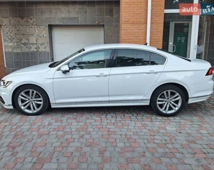 Белый Фольксваген Пассат, объемом двигателя 2 л и пробегом 200 тыс. км за 22500 $, фото 59 на Automoto.ua