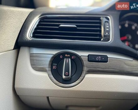 Белый Фольксваген Пассат, объемом двигателя 1.8 л и пробегом 78 тыс. км за 15450 $, фото 27 на Automoto.ua