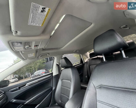 Білий Фольксваген Пассат, об'ємом двигуна 0 л та пробігом 175 тис. км за 13500 $, фото 6 на Automoto.ua