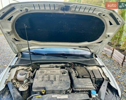 Белый Фольксваген Пассат, объемом двигателя 1.97 л и пробегом 240 тыс. км за 17900 $, фото 32 на Automoto.ua