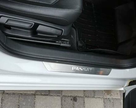 Белый Фольксваген Пассат, объемом двигателя 2 л и пробегом 200 тыс. км за 15300 $, фото 17 на Automoto.ua