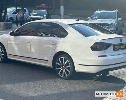 Белый Фольксваген Пассат, объемом двигателя 1.8 л и пробегом 81 тыс. км за 15500 $, фото 3 на Automoto.ua