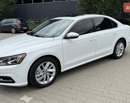 Білий Фольксваген Пассат, об'ємом двигуна 0 л та пробігом 175 тис. км за 13500 $, фото 2 на Automoto.ua