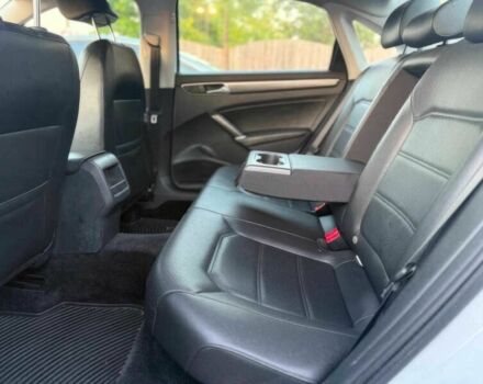 Белый Фольксваген Пассат, объемом двигателя 1.8 л и пробегом 64 тыс. км за 4600 $, фото 10 на Automoto.ua