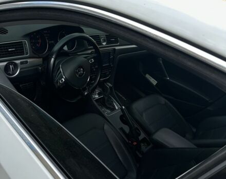 Белый Фольксваген Пассат, объемом двигателя 1.8 л и пробегом 109 тыс. км за 16500 $, фото 8 на Automoto.ua