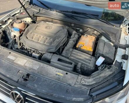 Белый Фольксваген Пассат, объемом двигателя 1.98 л и пробегом 130 тыс. км за 14300 $, фото 4 на Automoto.ua