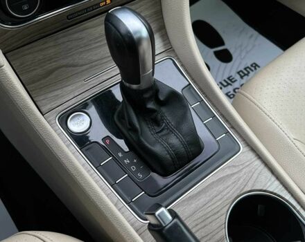 Білий Фольксваген Пассат, об'ємом двигуна 2 л та пробігом 115 тис. км за 12500 $, фото 16 на Automoto.ua