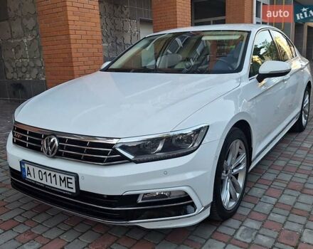 Белый Фольксваген Пассат, объемом двигателя 2 л и пробегом 200 тыс. км за 22500 $, фото 17 на Automoto.ua