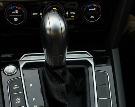 Белый Фольксваген Пассат, объемом двигателя 1.97 л и пробегом 260 тыс. км за 17750 $, фото 16 на Automoto.ua