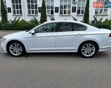 Белый Фольксваген Пассат, объемом двигателя 2 л и пробегом 200 тыс. км за 22500 $, фото 19 на Automoto.ua