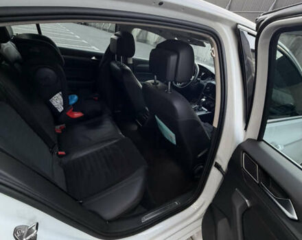 Белый Фольксваген Пассат, объемом двигателя 1.97 л и пробегом 260 тыс. км за 17750 $, фото 9 на Automoto.ua