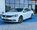 Белый Фольксваген Пассат, объемом двигателя 1.98 л и пробегом 132 тыс. км за 12800 $, фото 1 на Automoto.ua