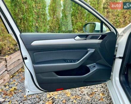 Белый Фольксваген Пассат, объемом двигателя 1.97 л и пробегом 240 тыс. км за 17900 $, фото 41 на Automoto.ua