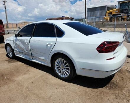 Белый Фольксваген Пассат, объемом двигателя 1.8 л и пробегом 72 тыс. км за 8659 $, фото 4 на Automoto.ua