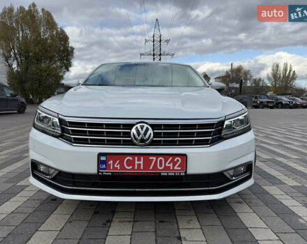 Фольксваген Пассат 2017 в Львове на Automoto.ua Белый Фольксваген Пассат, объемом двигателя 2 л и пробегом 88 тыс. км за 15900 $, фото 1 на Automoto.ua