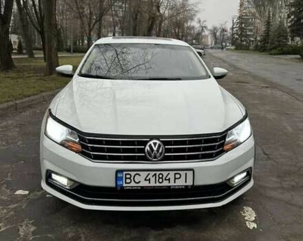 Білий Фольксваген Пассат, об'ємом двигуна 1.8 л та пробігом 132 тис. км за 10000 $, фото 4 на Automoto.ua
