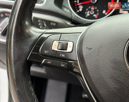 Белый Фольксваген Пассат, объемом двигателя 1.8 л и пробегом 57 тыс. км за 11299 $, фото 39 на Automoto.ua