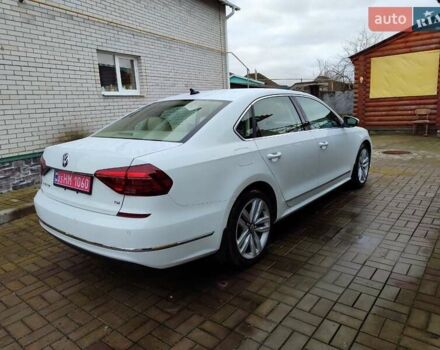 Белый Фольксваген Пассат, объемом двигателя 1.8 л и пробегом 185 тыс. км за 12600 $, фото 3 на Automoto.ua