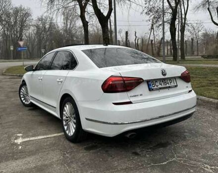 Білий Фольксваген Пассат, об'ємом двигуна 1.8 л та пробігом 132 тис. км за 10000 $, фото 2 на Automoto.ua