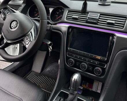 Білий Фольксваген Пассат, об'ємом двигуна 2 л та пробігом 135 тис. км за 15500 $, фото 11 на Automoto.ua