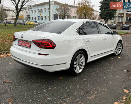 Белый Фольксваген Пассат, объемом двигателя 1.8 л и пробегом 150 тыс. км за 14600 $, фото 19 на Automoto.ua