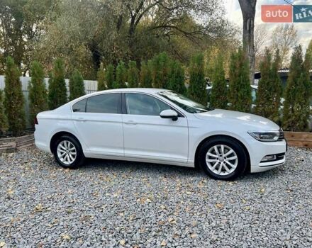 Белый Фольксваген Пассат, объемом двигателя 1.97 л и пробегом 240 тыс. км за 17900 $, фото 95 на Automoto.ua