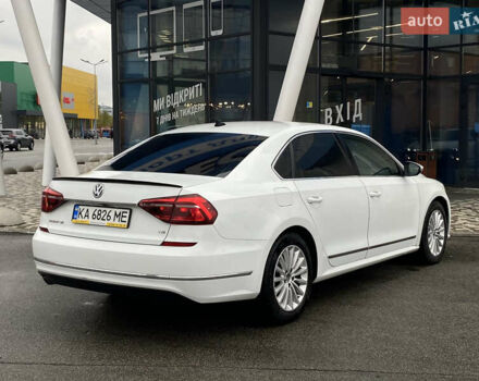 Белый Фольксваген Пассат, объемом двигателя 1.8 л и пробегом 198 тыс. км за 11990 $, фото 9 на Automoto.ua