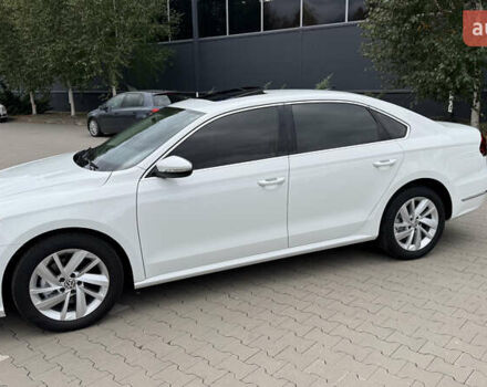 Білий Фольксваген Пассат, об'ємом двигуна 0 л та пробігом 175 тис. км за 13500 $, фото 4 на Automoto.ua
