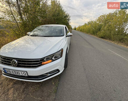 Белый Фольксваген Пассат, объемом двигателя 1.8 л и пробегом 185 тыс. км за 12650 $, фото 17 на Automoto.ua
