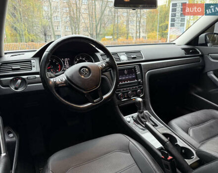 Белый Фольксваген Пассат, объемом двигателя 1.8 л и пробегом 57 тыс. км за 11299 $, фото 8 на Automoto.ua