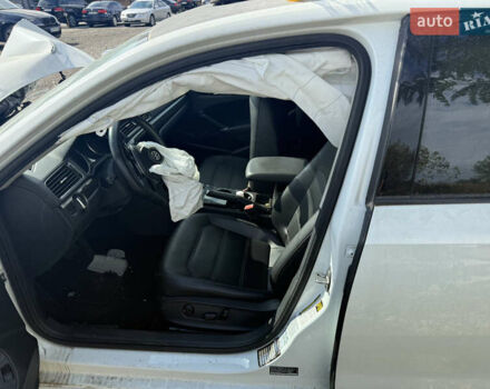 Белый Фольксваген Пассат, объемом двигателя 1.98 л и пробегом 163 тыс. км за 4500 $, фото 5 на Automoto.ua