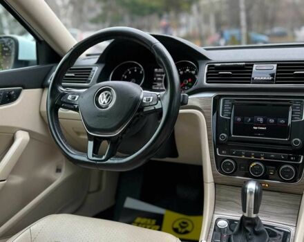 Білий Фольксваген Пассат, об'ємом двигуна 2 л та пробігом 115 тис. км за 12500 $, фото 20 на Automoto.ua