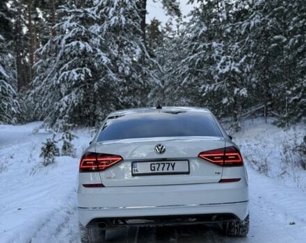Белый Фольксваген Пассат, объемом двигателя 2 л и пробегом 195 тыс. км за 10500 $, фото 5 на Automoto.ua
