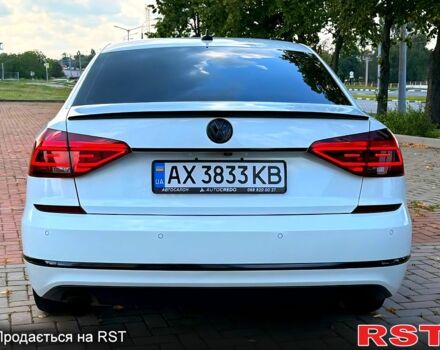 Белый Фольксваген Пассат, объемом двигателя 2 л и пробегом 192 тыс. км за 9999 $, фото 2 на Automoto.ua