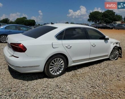 Белый Фольксваген Пассат, объемом двигателя 1.8 л и пробегом 129 тыс. км за 2200 $, фото 2 на Automoto.ua