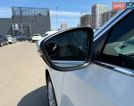 Білий Фольксваген Пассат, об'ємом двигуна 1.8 л та пробігом 198 тис. км за 13300 $, фото 6 на Automoto.ua