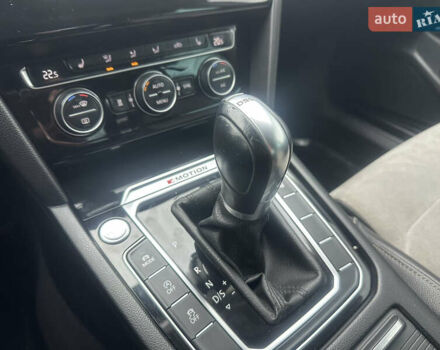 Белый Фольксваген Пассат, объемом двигателя 1.97 л и пробегом 178 тыс. км за 18900 $, фото 24 на Automoto.ua