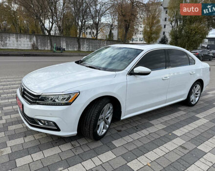 Фольксваген Пассат 2017 в Львове на Automoto.ua Белый Фольксваген Пассат, объемом двигателя 2 л и пробегом 88 тыс. км за 15900 $, фото 4 на Automoto.ua