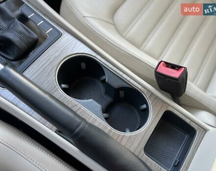 Фольксваген Пассат 2017 в Львове на Automoto.ua Белый Фольксваген Пассат, объемом двигателя 1.8 л и пробегом 78 тыс. км за 15750 $, фото 28 на Automoto.ua