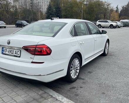 Білий Фольксваген Пассат, об'ємом двигуна 1.8 л та пробігом 181 тис. км за 14000 $, фото 9 на Automoto.ua