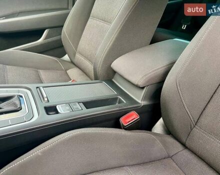 Белый Фольксваген Пассат, объемом двигателя 1.97 л и пробегом 240 тыс. км за 17900 $, фото 54 на Automoto.ua