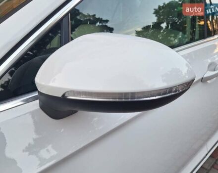 Белый Фольксваген Пассат, объемом двигателя 2 л и пробегом 200 тыс. км за 22500 $, фото 29 на Automoto.ua