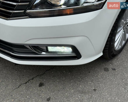 Белый Фольксваген Пассат, объемом двигателя 1.8 л и пробегом 57 тыс. км за 11299 $, фото 15 на Automoto.ua