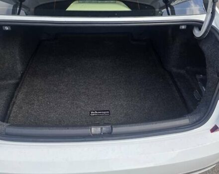 Белый Фольксваген Пассат, объемом двигателя 1.98 л и пробегом 133 тыс. км за 13300 $, фото 16 на Automoto.ua