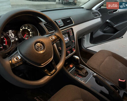 Белый Фольксваген Пассат, объемом двигателя 2 л и пробегом 273 тыс. км за 8300 $, фото 27 на Automoto.ua