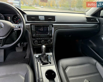 Фольксваген Пассат 2017 в Львове на Automoto.ua Белый Фольксваген Пассат, объемом двигателя 2 л и пробегом 88 тыс. км за 15900 $, фото 26 на Automoto.ua